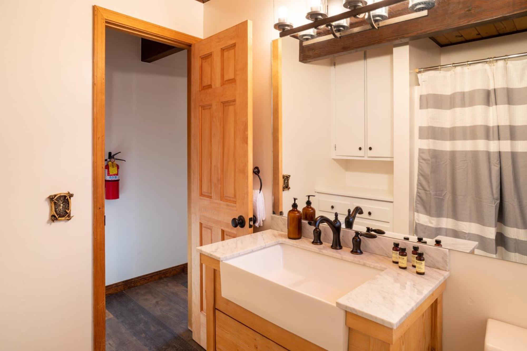 Bear'S Lair By Avantstay 3Mins From Bear Mountain Ski Resort 大熊湖 外观 照片